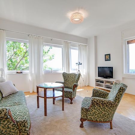 Nosislav Apartments ภายนอก รูปภาพ