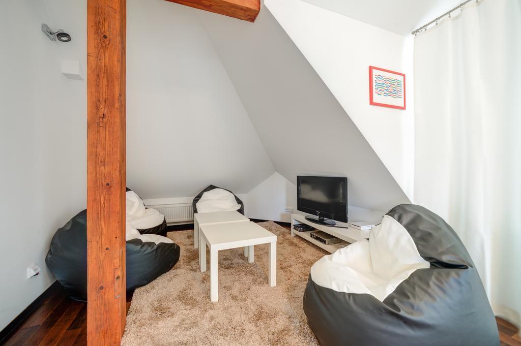 Nosislav Apartments ภายนอก รูปภาพ