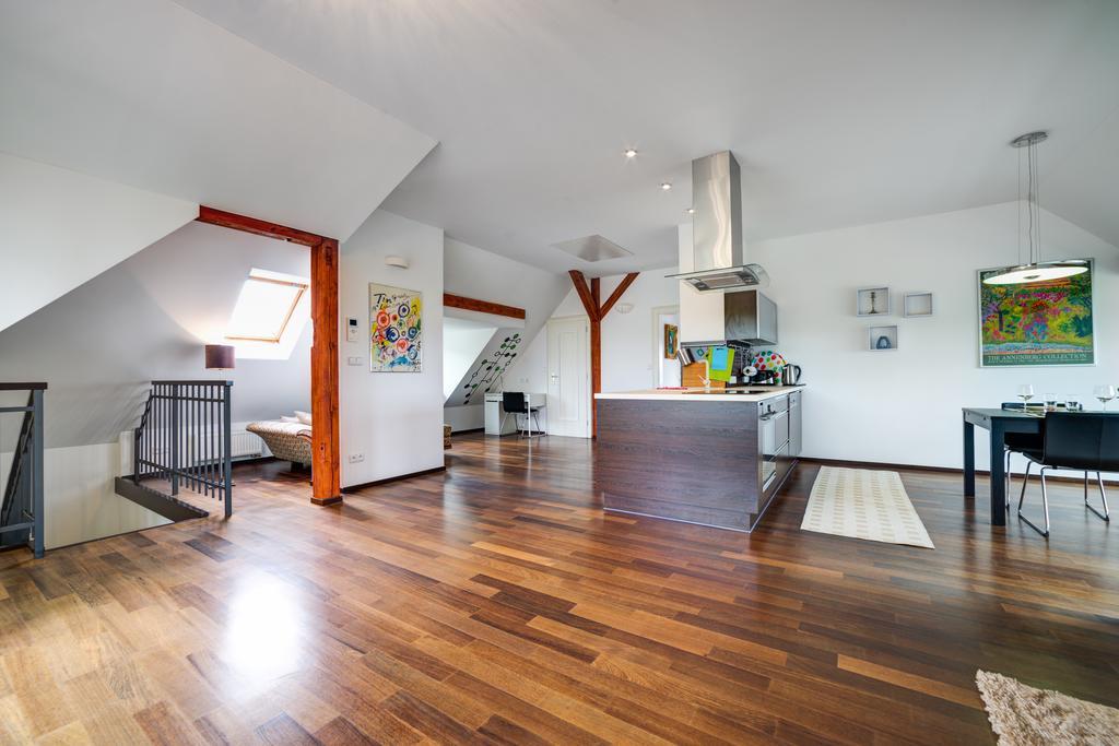 Nosislav Apartments ภายนอก รูปภาพ