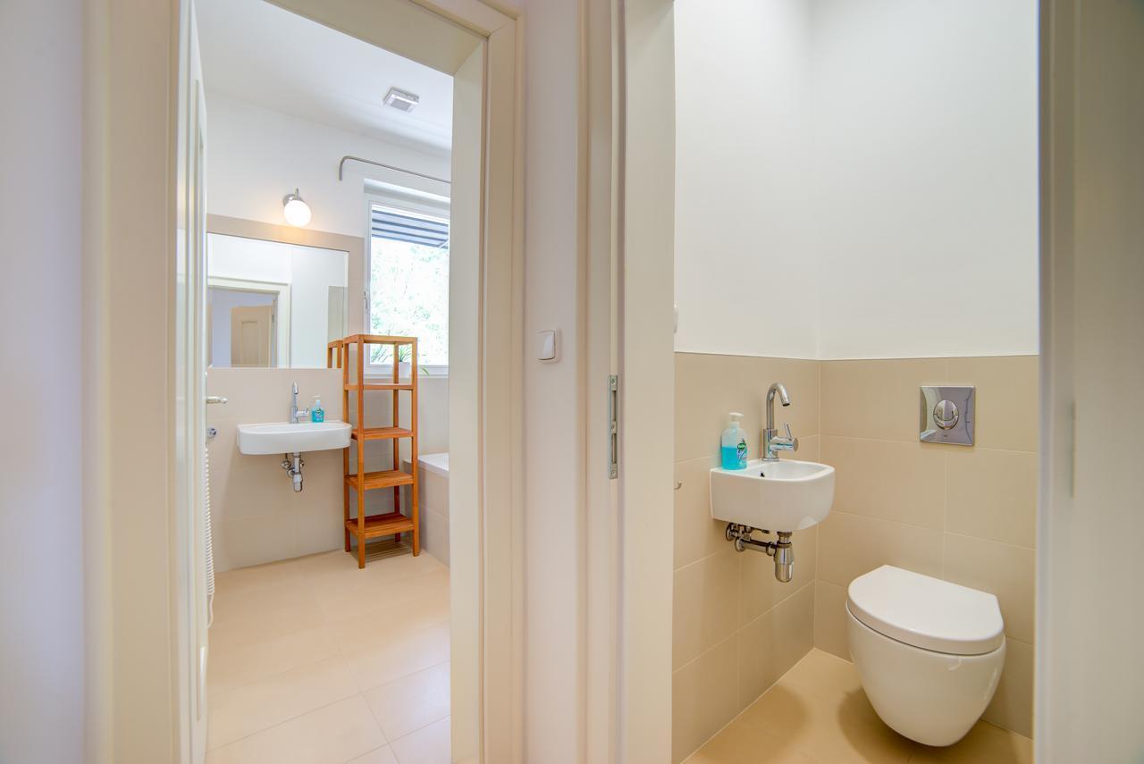 Nosislav Apartments ภายนอก รูปภาพ