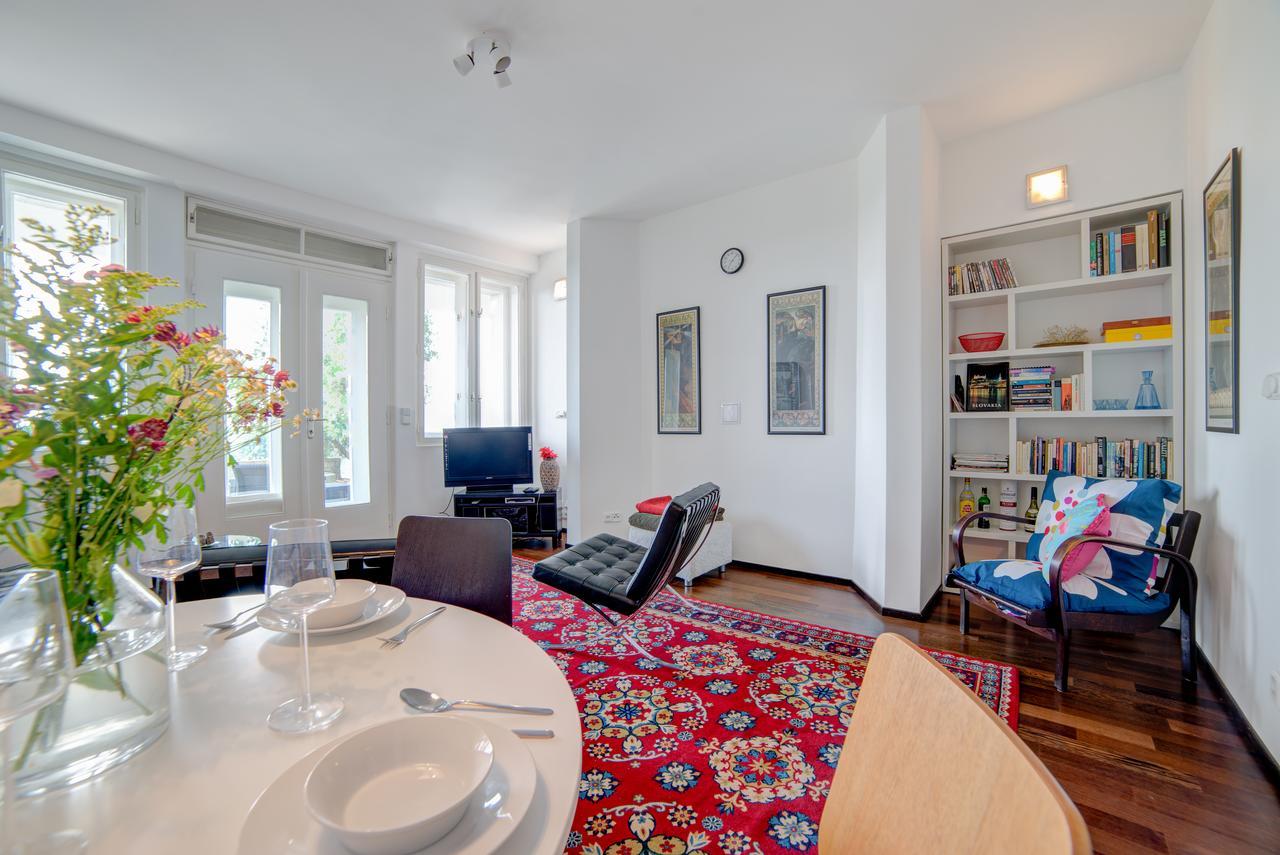 Nosislav Apartments ภายนอก รูปภาพ